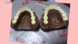 Illustration for article titled Chocolate Teeth Are Certainly Something to Chew On